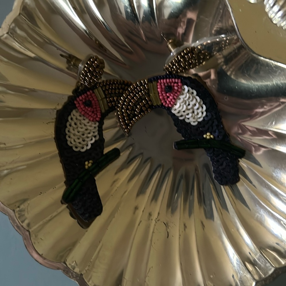 Boden toucan beaded earrings